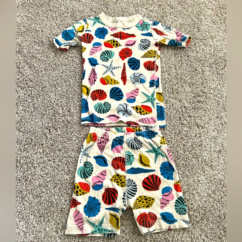 Hanna Andersson Sea shell Pajamas size 140 (10)